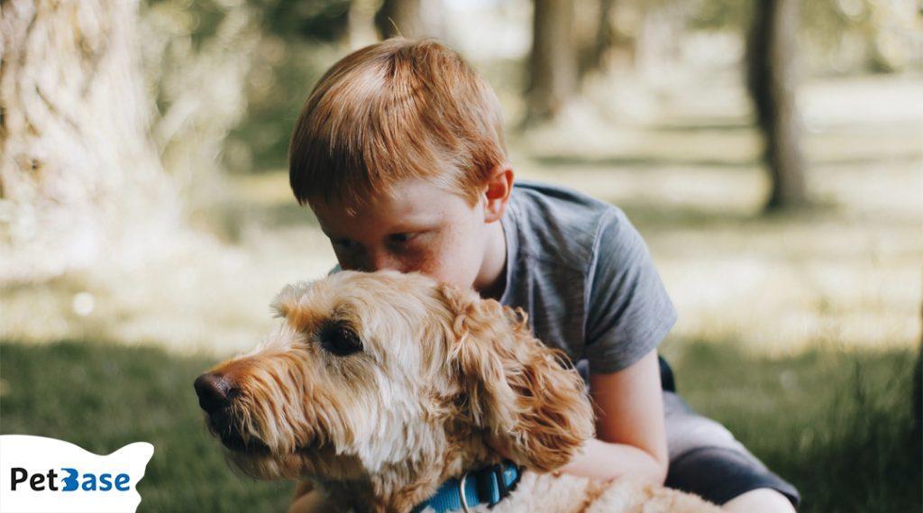 PetBase - Jonge kinderen met huisdieren